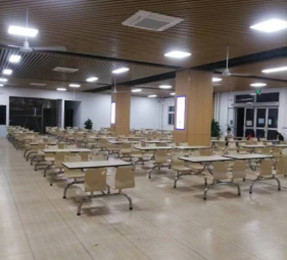 曲木餐桌（zhuō）椅H027