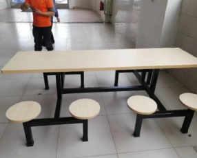 不鏽鋼（gāng）餐桌椅HW-K011