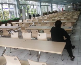 不鏽（xiù）鋼餐桌椅HW-K014