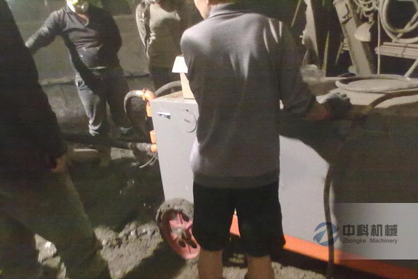 三淅高速（sù）隧道注漿施工-1