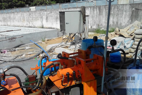 中鐵一局廣州注漿機施工現場（chǎng）-0