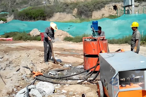 西寧基（jī）坑注（zhù）漿ZKSY9090-125雙液注漿機+雙層攪（jiǎo）拌機（jī）施工-1