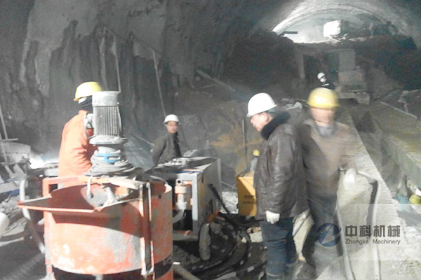陝西（xī）寶雞隧道（dào）注漿機施工
