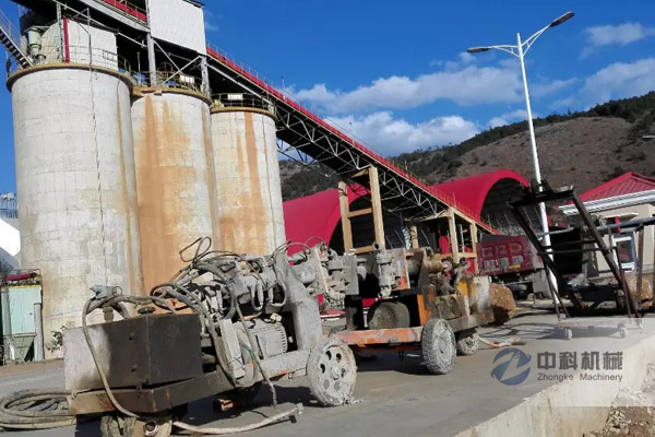 雲南（nán）大（dà）理保山（shān）水（shuǐ）泥廠注（zhù）漿施工現場