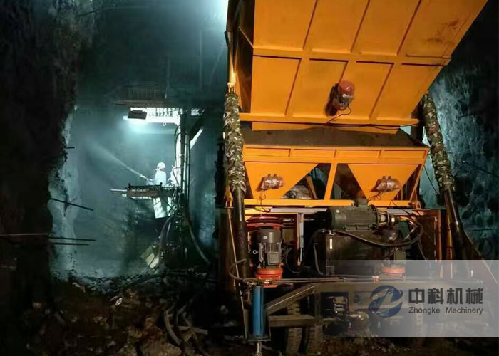 貴州畢節（jiē）自動上料噴漿機施工現場-0