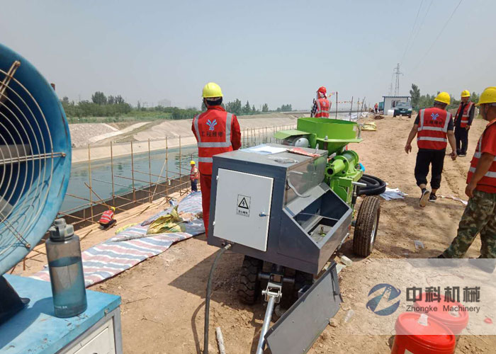 ZK700型混凝土濕噴機施工現場-1