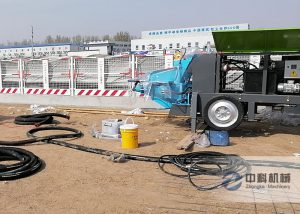 中鐵十二局（jú）液壓濕噴機施工現場