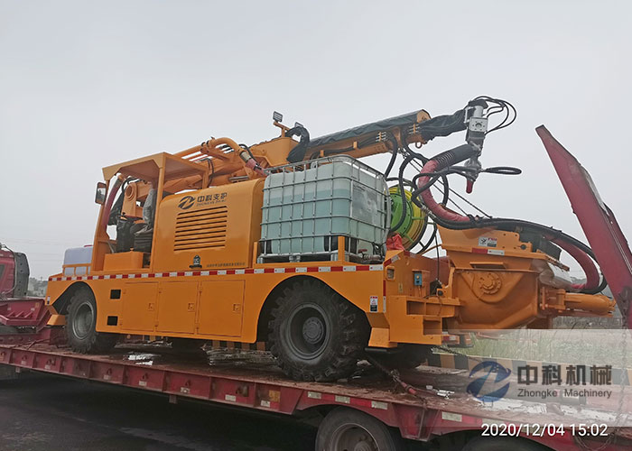 工程混凝土濕噴台車發貨現場（chǎng）-1