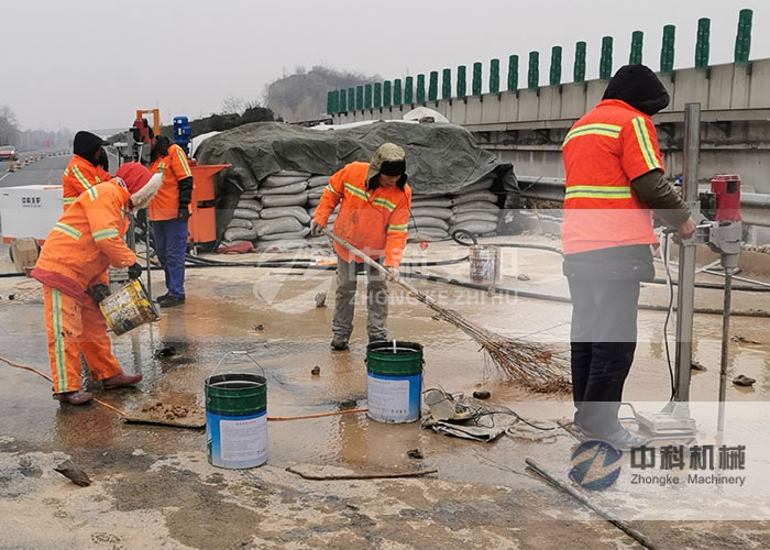 ZKSY90-125雙（shuāng）液注漿機路麵壓密注漿施工（gōng）現場-2