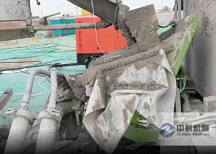 雄安新區車載式雙噴頭濕噴（pēn）機施工（gōng）現場-1