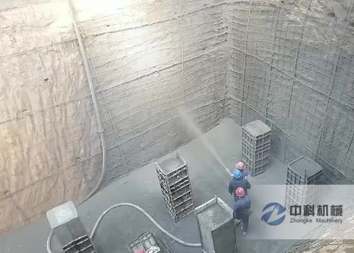 小型液壓濕噴機深基坑加固（gù）噴錨作業施工視頻