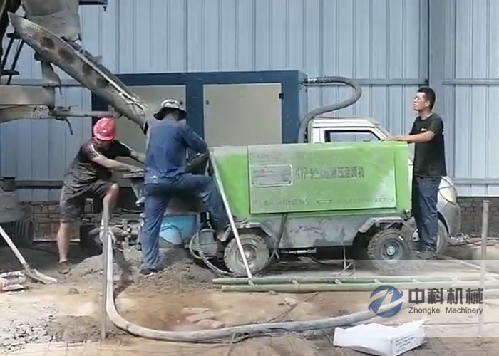 小（xiǎo）型液壓濕（shī）噴機施工現場-0