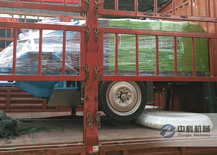 中鐵十局（jú）液壓混凝土濕噴機發貨現場