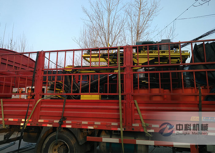 雙液注漿機、履帶式鑽機發貨現場-0