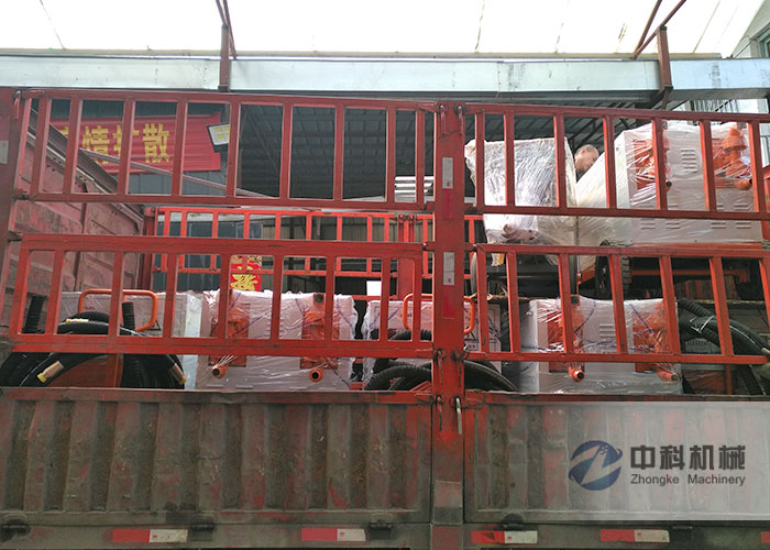 天津雙液注漿機、螺杆砂漿灌漿泵（bèng）發貨現場-0