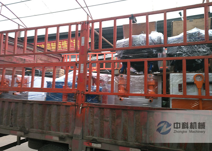 雙（shuāng）液（yè）注漿機、雙液變量注漿泵、PZ-6噴（pēn）漿機發（fā）貨現場-0