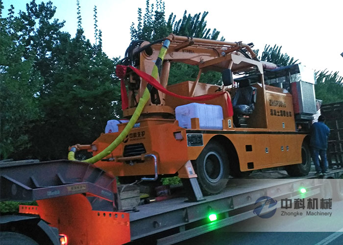 工程底（dǐ）盤混凝土濕噴機械手發貨現場-2