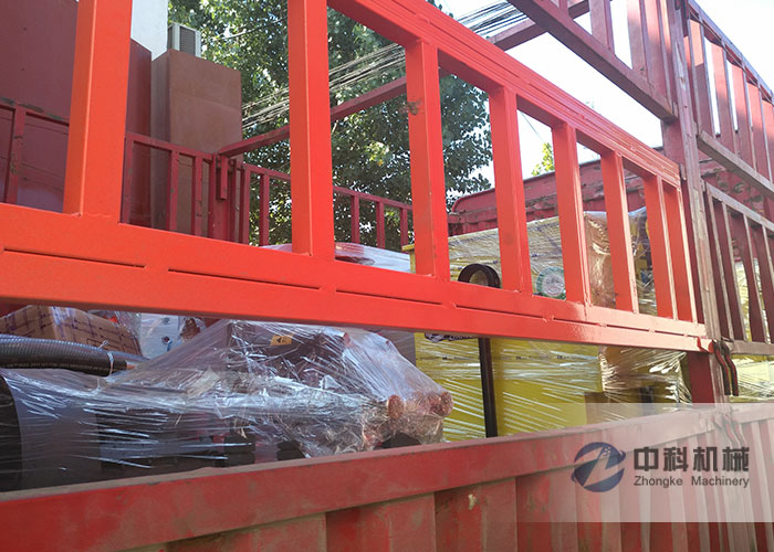 成都SYB60/5雙液（yè）變量注漿泵、PZ係列混凝土噴漿機發貨現場-0