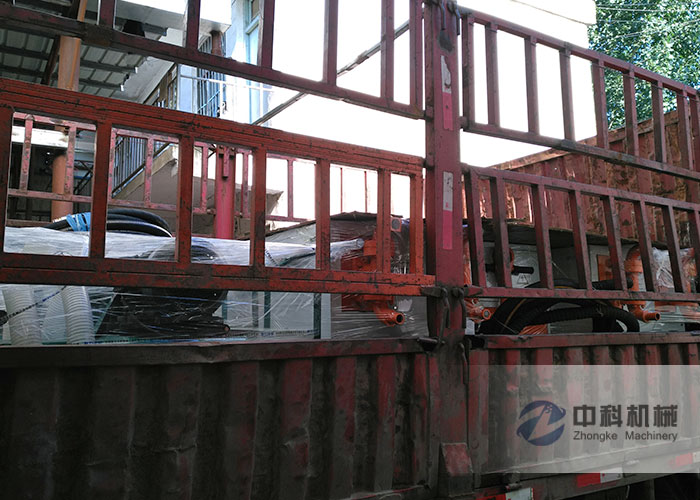 武漢雙液注漿機、雙（shuāng）缸活塞式灰（huī）漿泵發貨現場-0