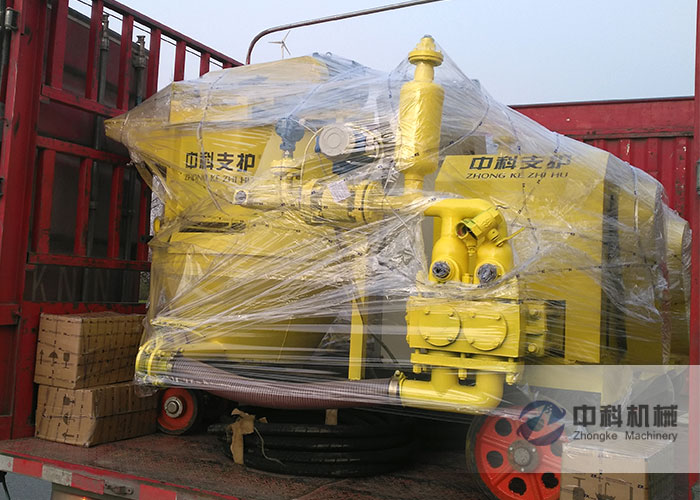 中鐵十一局拱頂帶（dài）模注（zhù）漿一體機發（fā）貨現場-0