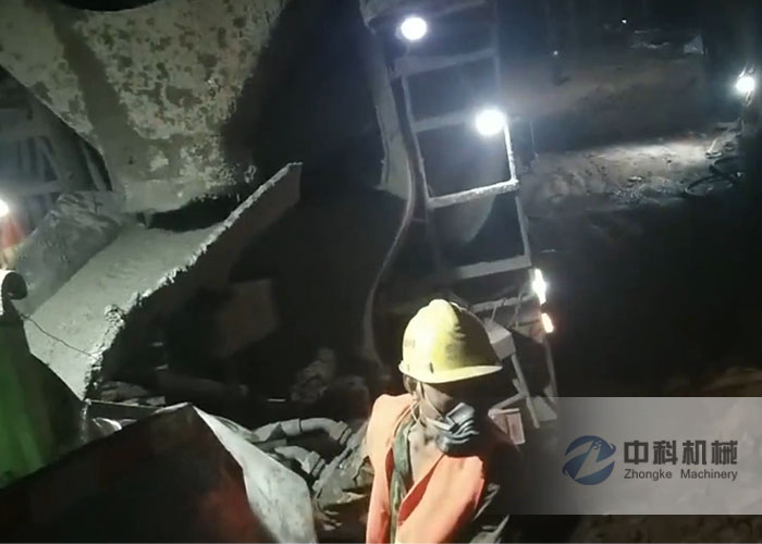 隧道用車載雙噴(pēn)頭濕噴機(jī)施工視頻