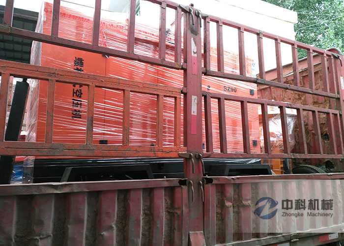 中鐵三局轉子式混凝土濕（shī）噴機、空壓機發貨現場-0