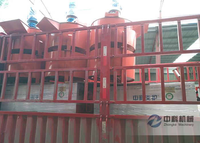 北京雙液注漿機、灰（huī）漿攪拌機發（fā）貨現場-0