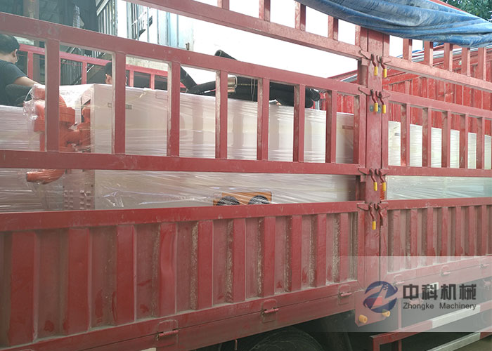 太（tài）原ZKSY90-125雙液注漿機發貨（huò）現場-0