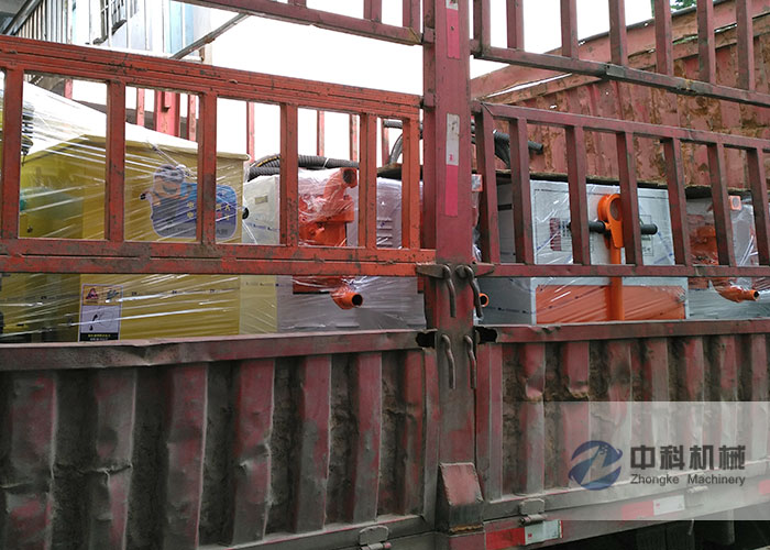 柳州雙（shuāng）液注漿機、PZ-6混凝土噴漿機發貨現場（chǎng）-0