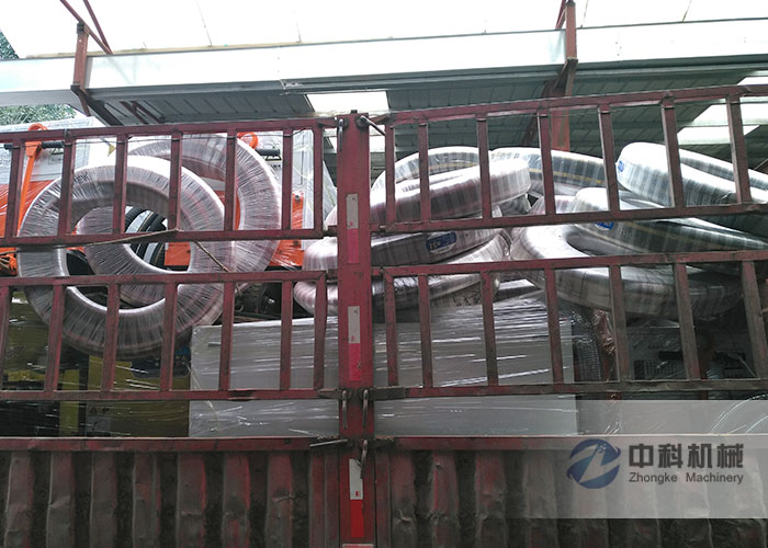 南京雙（shuāng）液注漿機、水泥砂漿（jiāng）注漿機、PZ-6噴漿機及（jí）噴漿機配件發貨現場-0