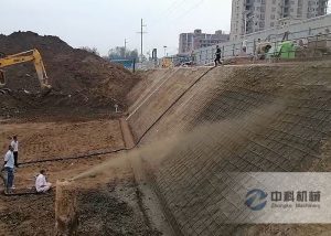 小型泵（bèng）送式混凝（níng）土濕噴（pēn）機施工視（shì）頻