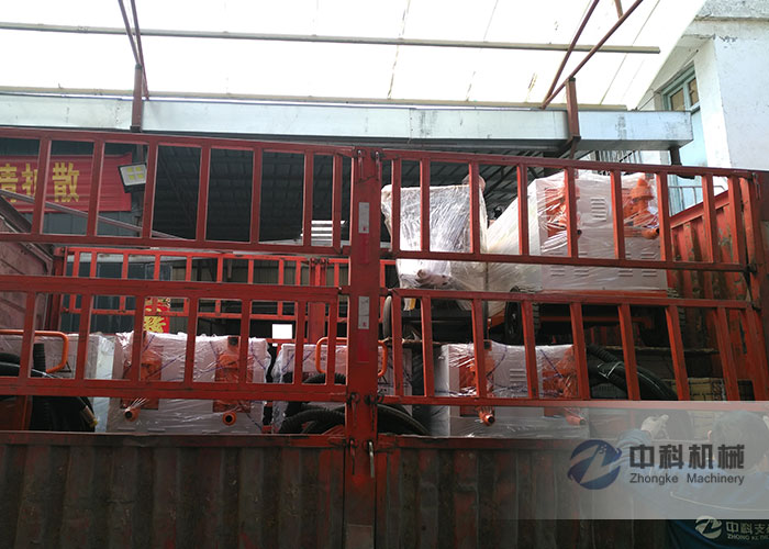 太原雙液注漿（jiāng）機、螺（luó）杆砂漿灌漿泵發貨現場-0