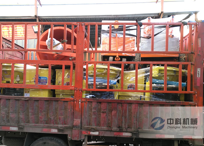 濟（jì）南雙液注漿機、灰漿攪拌機、PZ-6噴漿機發貨現場-0