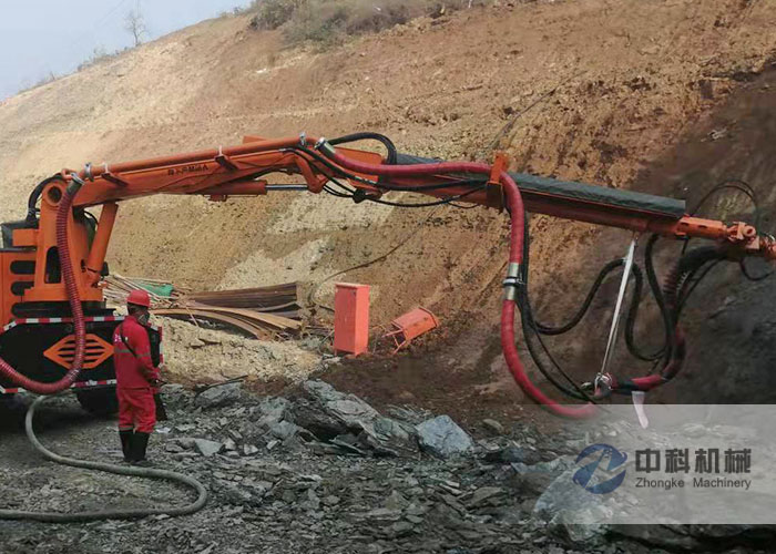 混凝土濕噴台車（chē）機械手施工視頻