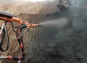 無線遙控工程底盤濕噴機（jī）械手施工（gōng）視頻