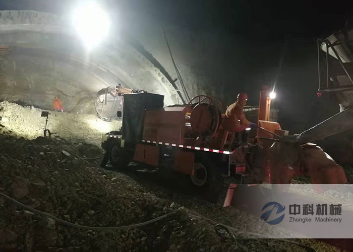 ZHSP3016混凝土濕（shī）噴台車施工現場（chǎng）-0