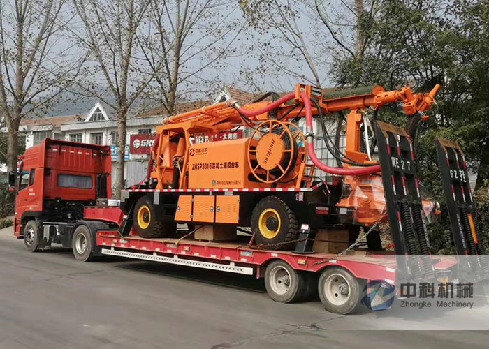 工程底（dǐ）盤（pán）濕噴台（tái）車施工現（xiàn）場-2