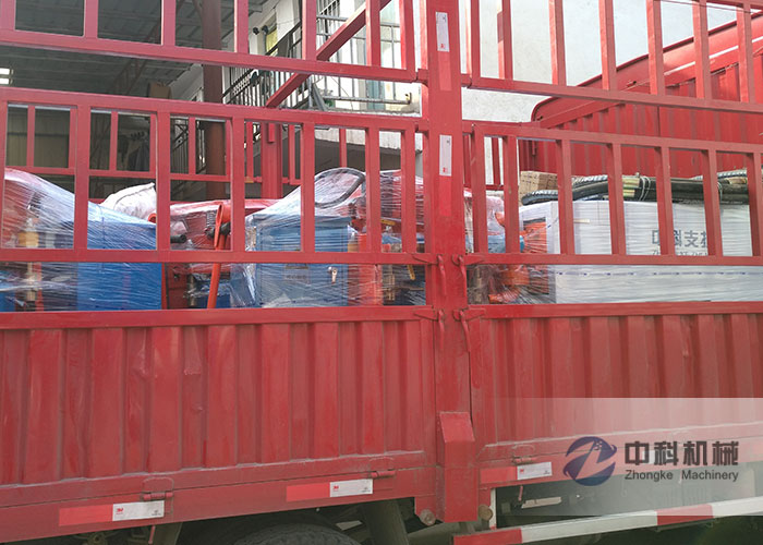 濟南雙（shuāng）液注漿機、PZ-6混凝土（tǔ）噴漿機發貨現（xiàn）場-0