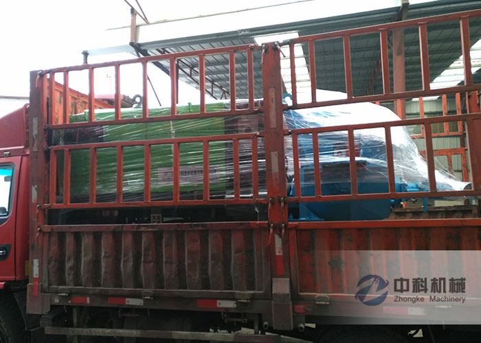 中鐵四局液壓濕噴（pēn）機發貨現場-0