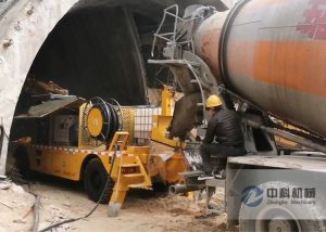 隧道用工（gōng）程底盤混凝土濕噴台車施工視頻