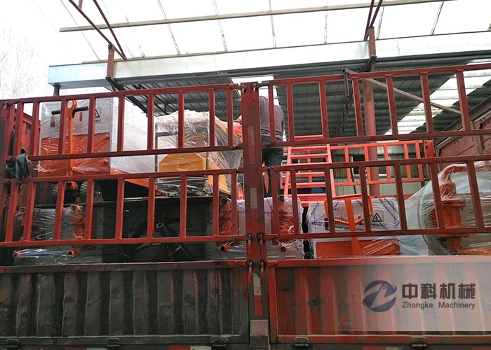 廈門雙（shuāng）液注漿機、水泥砂漿（jiāng）注漿機、螺杆砂漿灌漿泵（bèng）發貨現場-0