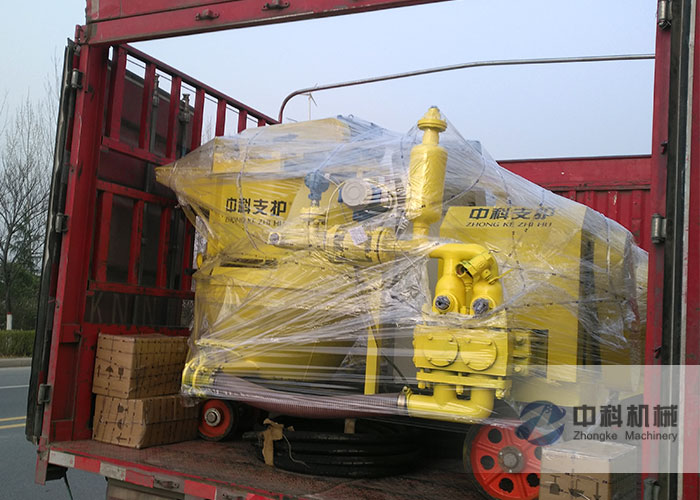 中鐵（tiě）一局拱頂帶模注漿一體機發貨現場-0
