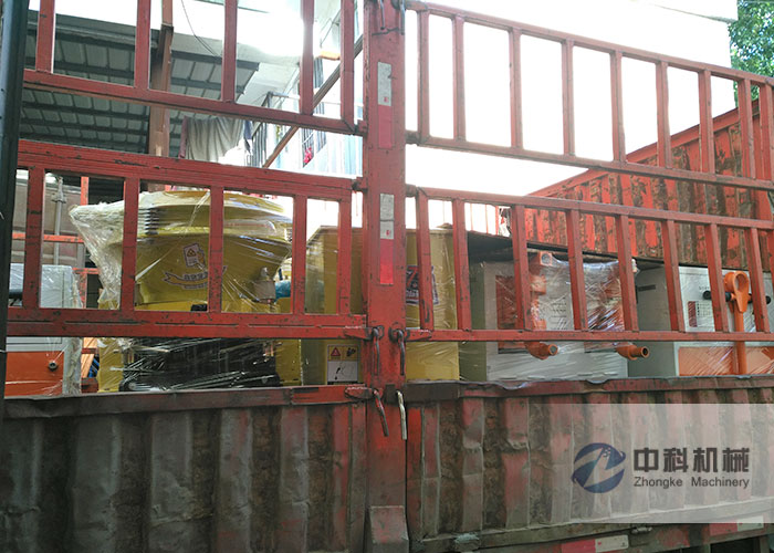 蘭州雙液（yè）注（zhù）漿機、PZ-6混凝土噴漿機發貨現場（chǎng）