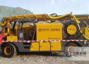 工程混凝（níng）土濕噴台車施（shī）工現場