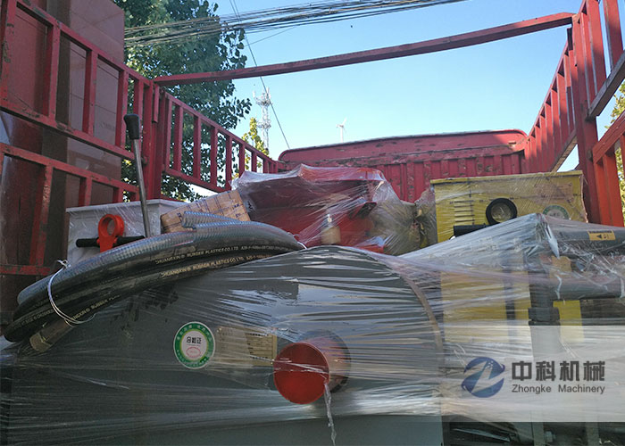 南寧雙液變量注漿（jiāng）泵（bèng）、PZ係列混凝（níng）土噴漿機發貨現場