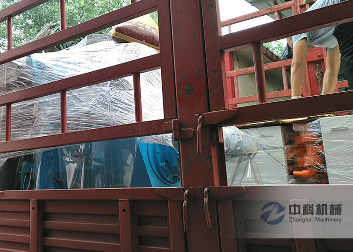 液壓混凝土濕噴（pēn）機、雙液注漿機發貨現（xiàn）場-0