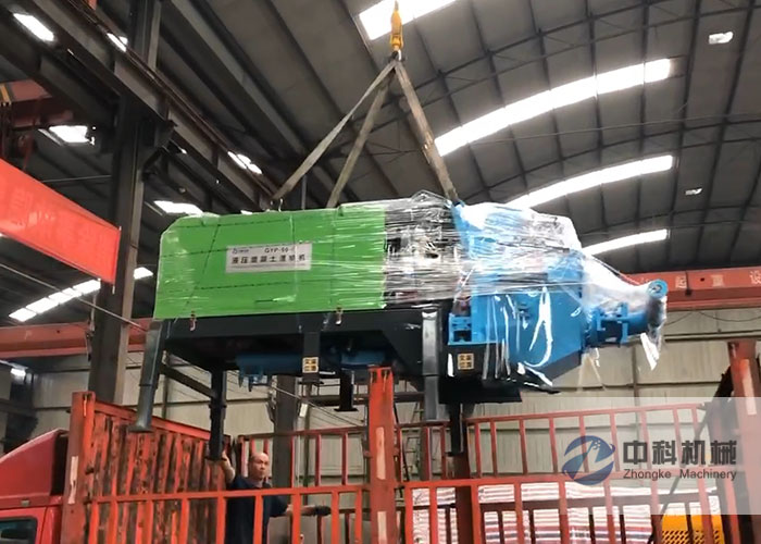 90液壓混凝（níng）土濕噴機發貨現場-0