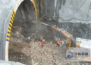 大型隧道濕噴機（jī）械手施工視頻