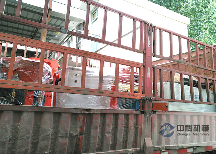 西安雙（shuāng）液注漿機、PZ係列混（hún）凝土噴漿機發（fā）貨現（xiàn）場-0