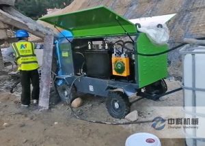 90A液壓濕（shī）噴機施工現（xiàn）場（chǎng）